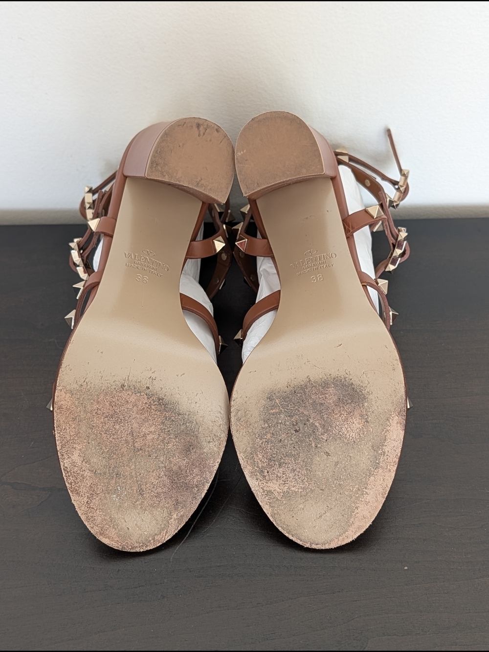 Valentino Garavani 90mm Rockstud Brown Leather Block Heel Sandals - Picture 8 of 9